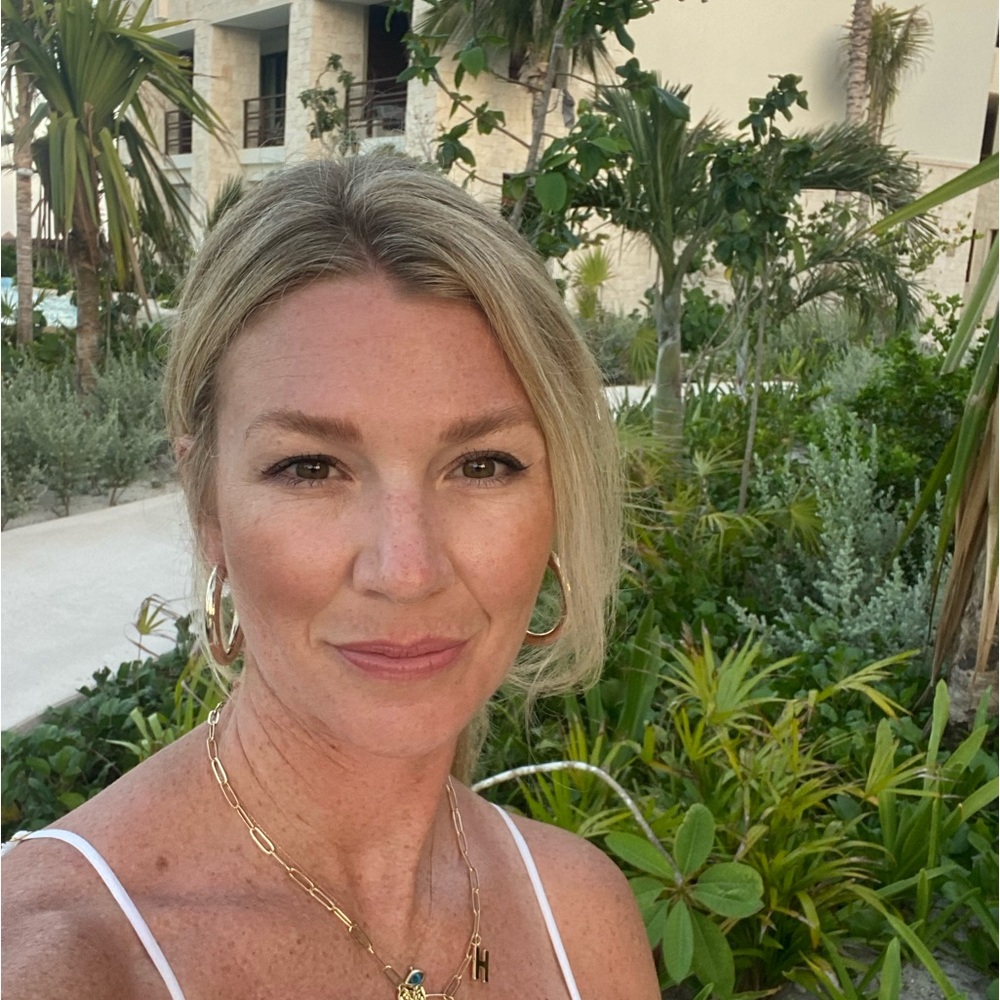 Meet your Posher, Felicia